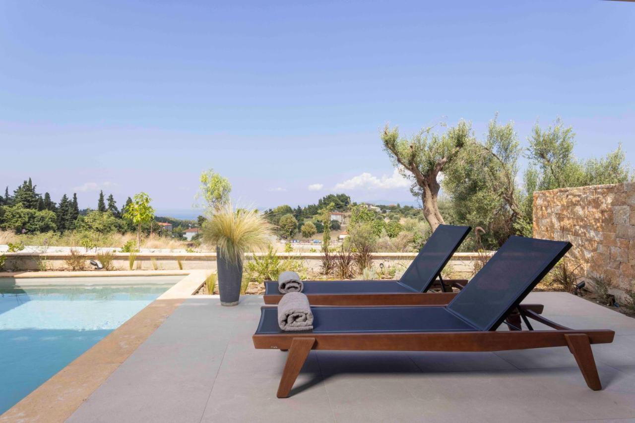 Pnoes Luxury Suites Paliouri Exterior foto