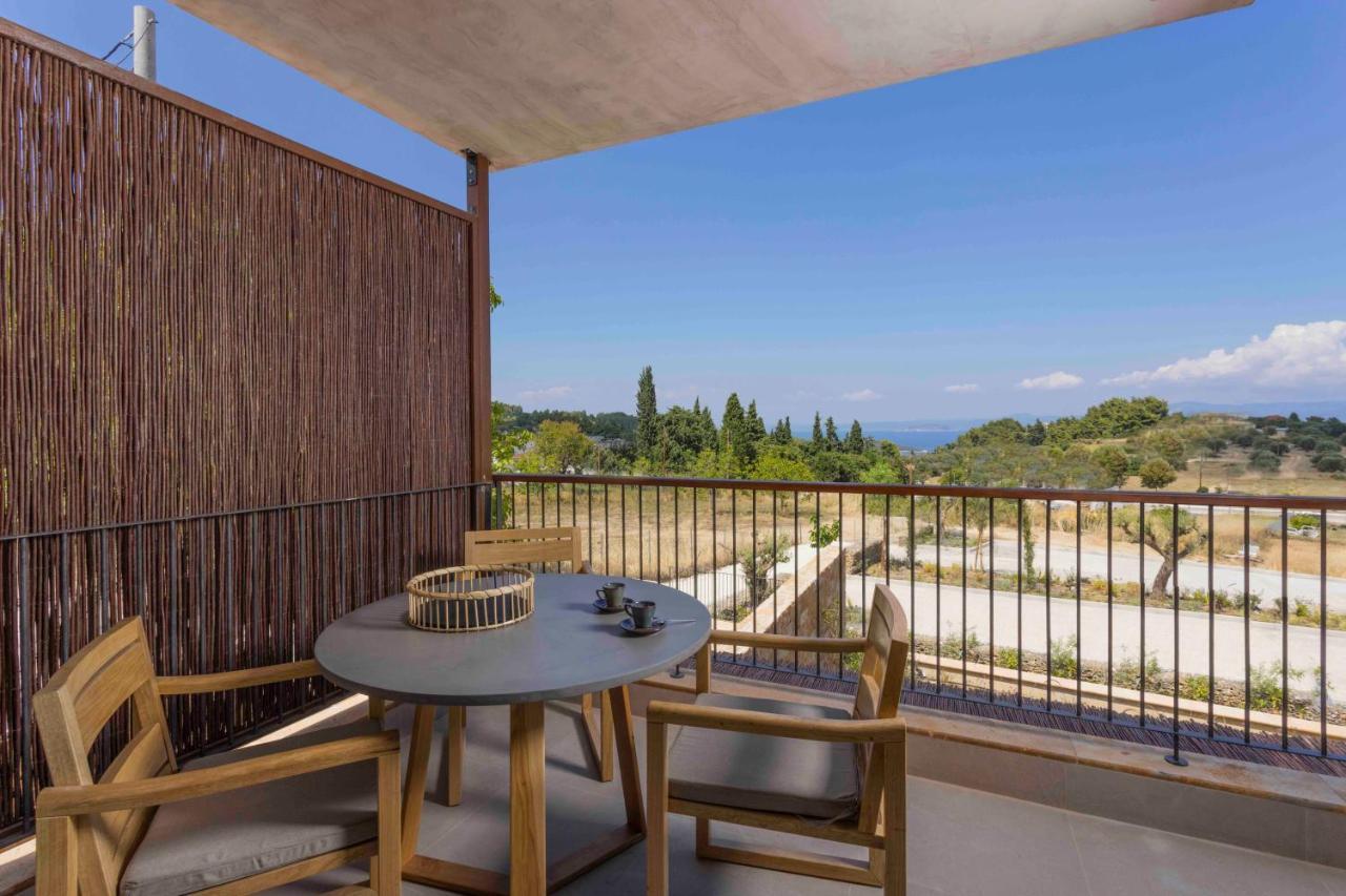 Pnoes Luxury Suites Paliouri Exterior foto