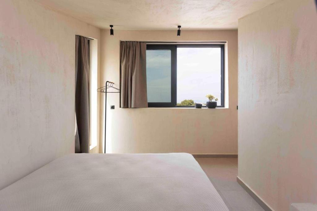 Pnoes Luxury Suites Paliouri Exterior foto